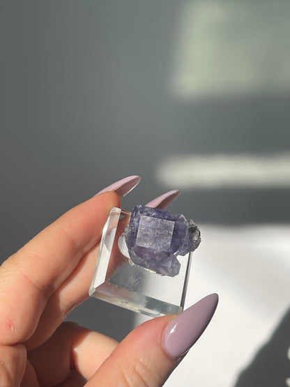 Fujian Purple Bevel Edge Flourite - 12 grams