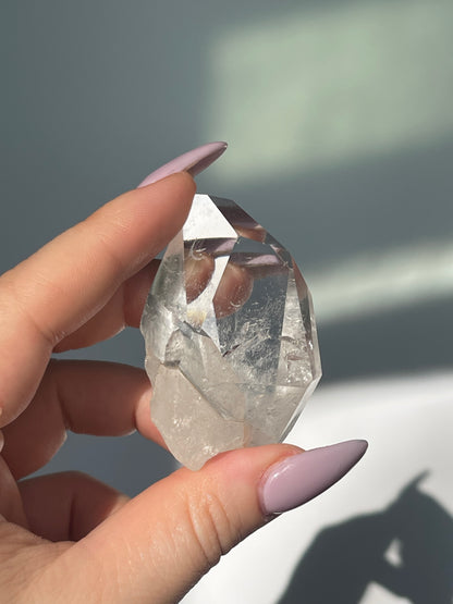 Manifestation Quartz Free form - Stone Growing in  Stone