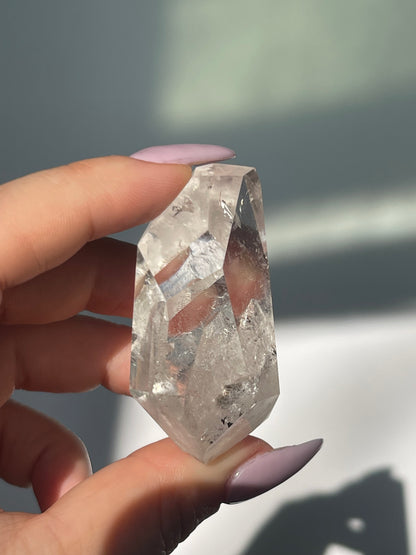 Manifestation Quartz Free form - Stone Growing in  Stone