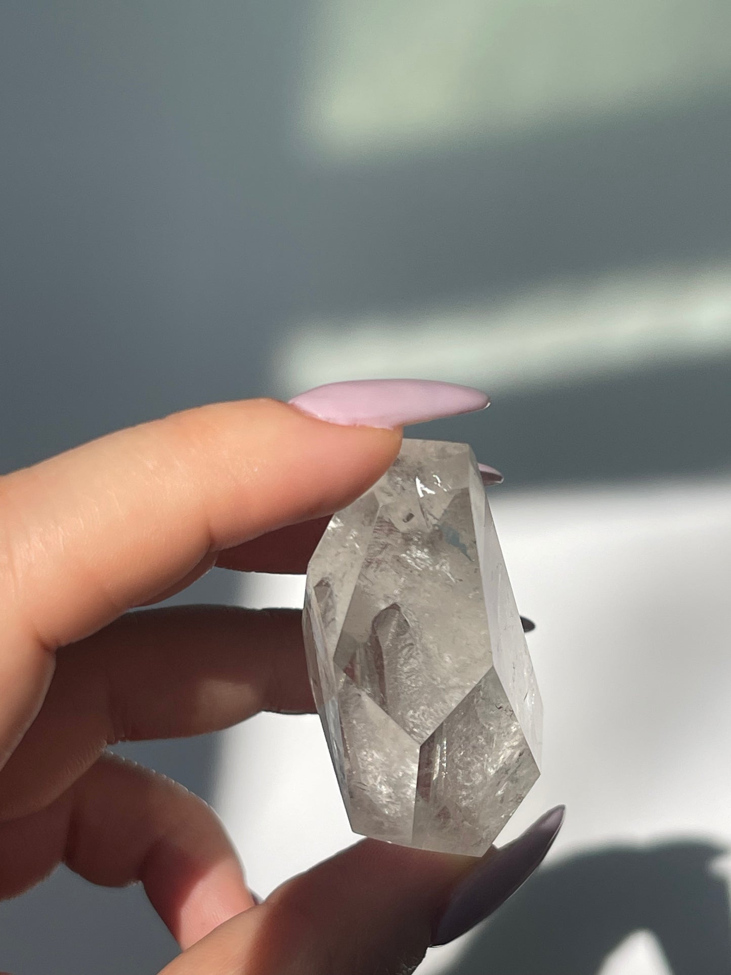 Manifestation Quartz Free form - Stone Growing in  Stone