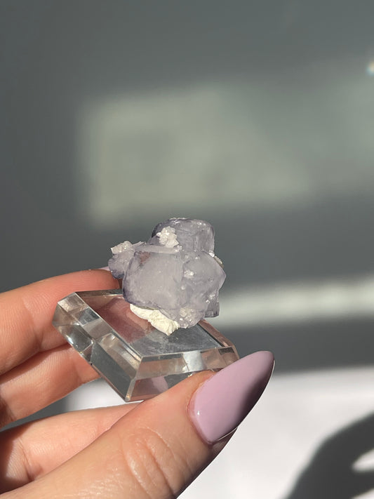 (Rare) Yaogangxian Porcelain Fluorite with Dolomite  - 14 grams (Copy)