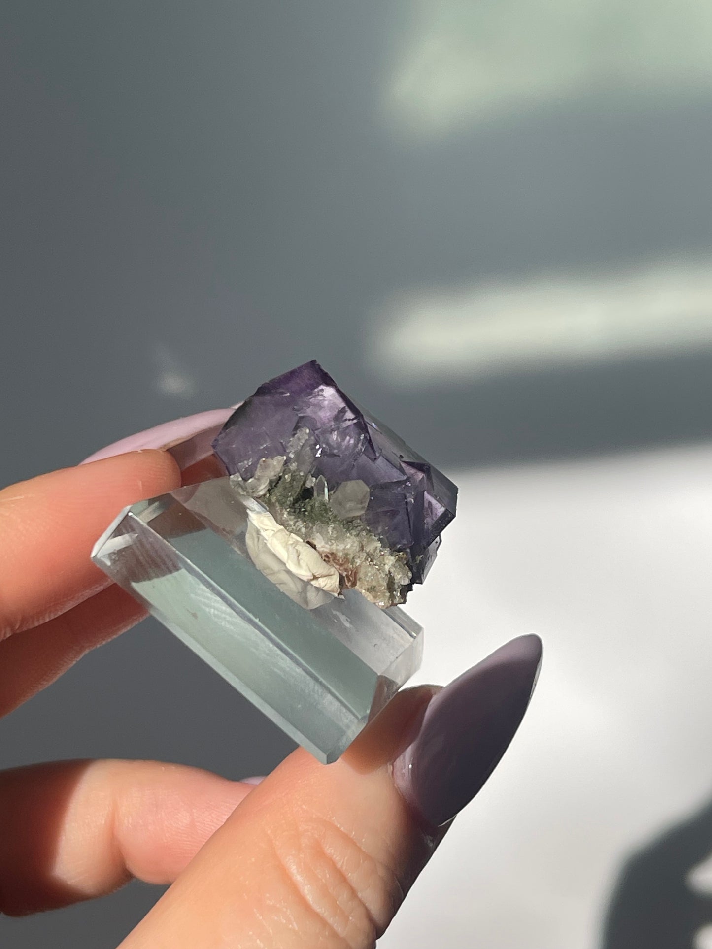 Yaogangxian Purple Cubic Flourite with Quartz/Mica - 11 grams