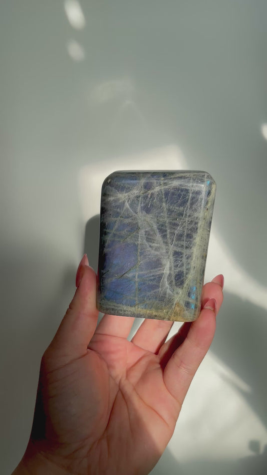 Labradorite Mermaid Blue Flash Freeform