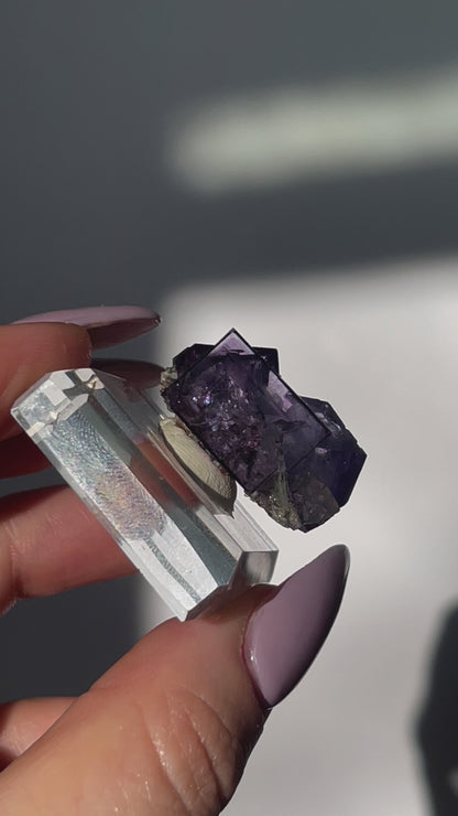 Yaogangxian Purple Cubic Flourite with Quartz/Mica - 11 grams